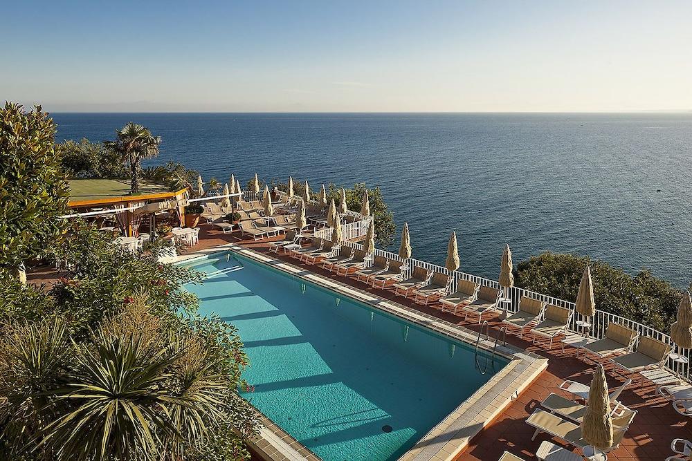 Le Querce Resort Sea Thermae & Spa イスキア島 エクステリア 写真