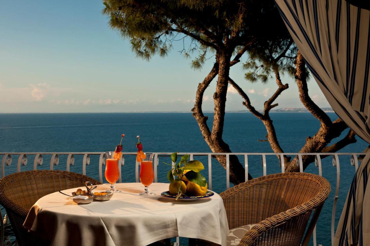 Le Querce Resort Sea Thermae & Spa イスキア島 エクステリア 写真